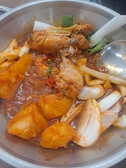 보끔당 서울대입구점 대표 사진