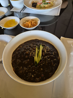 하준 대표 사진