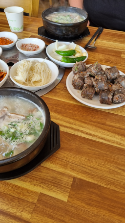 왕가마솥돼지국밥 사진 5