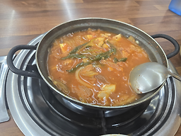 장모돼지국밥&묵은지흑돼지김치찌개 안락점 대표 사진