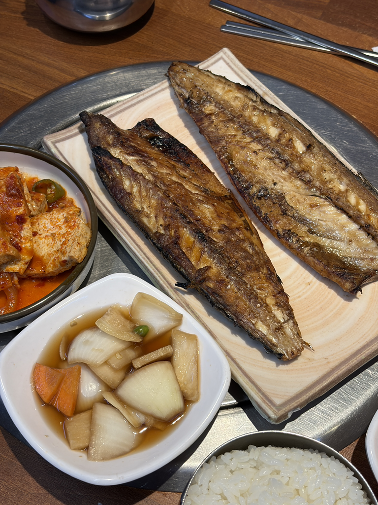 햇살 숯불고갈비쭈꾸미 광희점 대표 사진