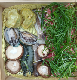 BHC치킨&큰맘할매순대국 해남북일점 사진 2