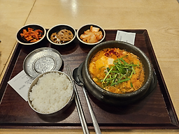 플레이팅 김해공항국제선3층점 사진 4