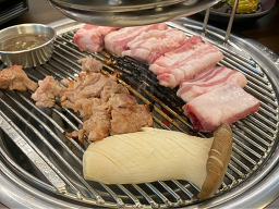 고수신선한돼지고기를손수 대표 사진