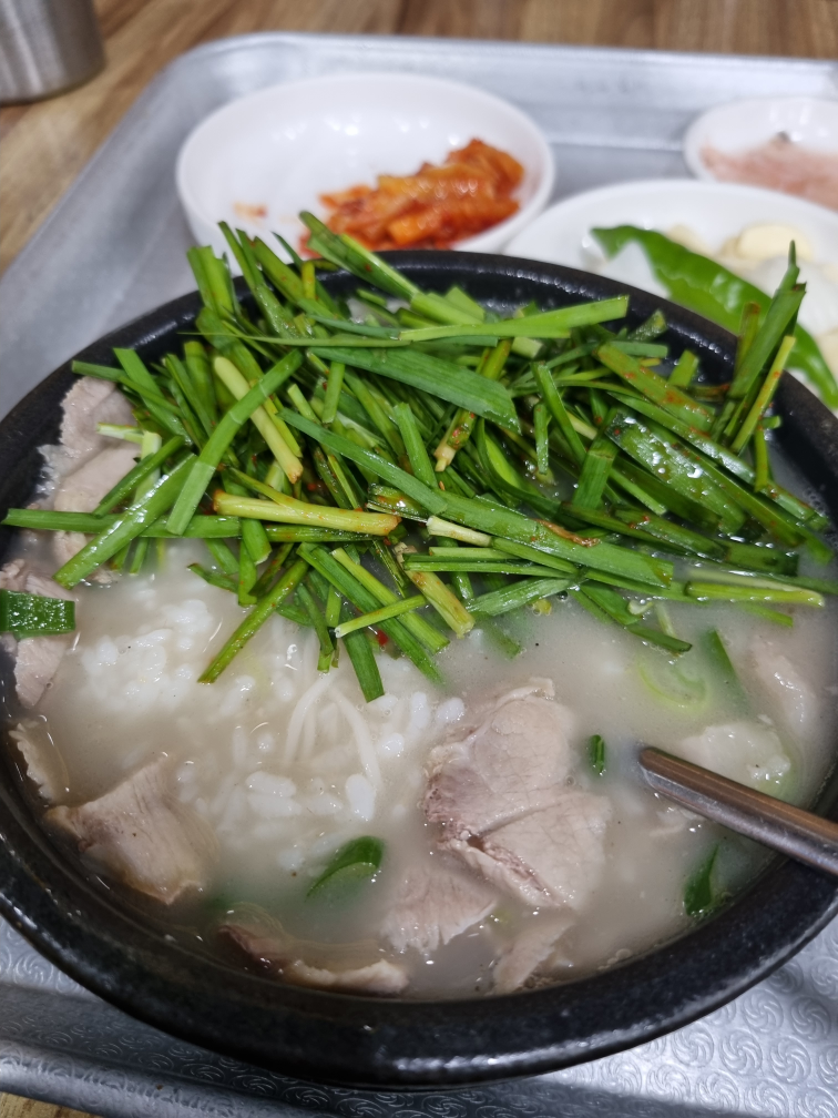 한성가마솥돼지국밥 대표 사진