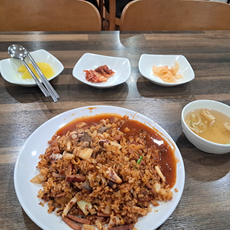 둘리 철판볶음밥 대표 사진
