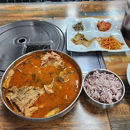 뚠뚠돼지김치찌개 목포점 대표 사진