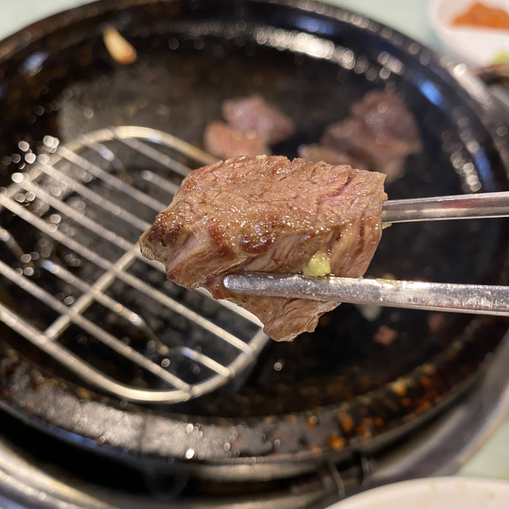 꾸석지돌판한우 사천점 사진 2