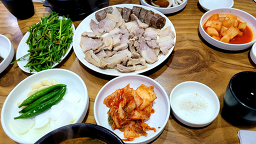 밀양돼지국밥 사진 2