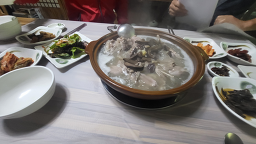 염소와늑대들 대표 사진