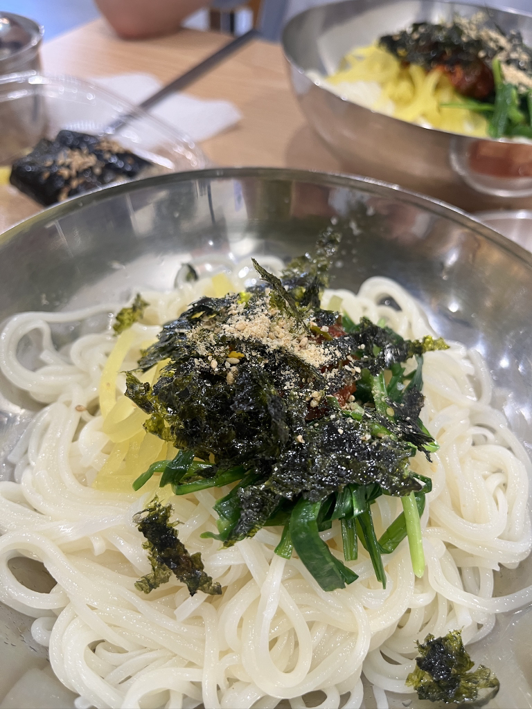 남산동구포촌국수 부산역점 사진 6