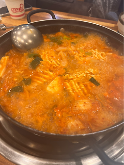 통돼지 안산선부점 대표 사진
