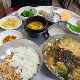 이모네 손칼국수보리밥 사진 2