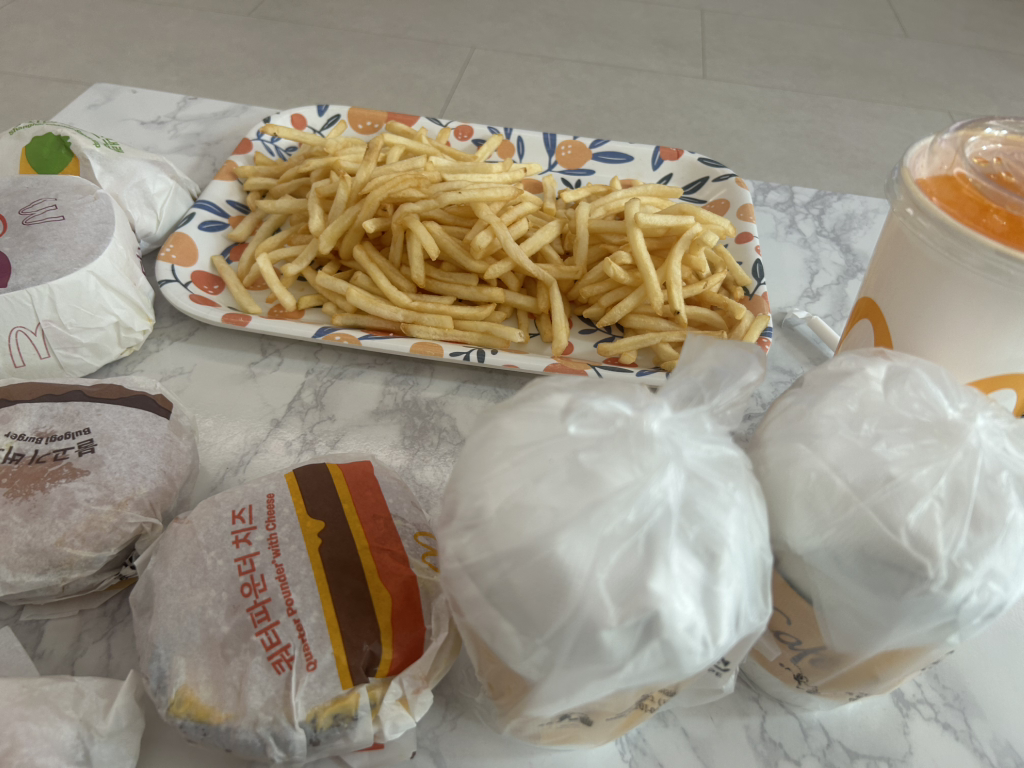 맥도날드 사천DT점 대표 사진