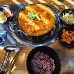 고기가득통돼지김치찌개 대표 사진