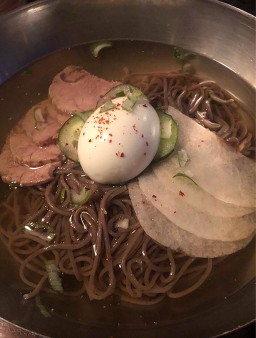 육돼 사진 4