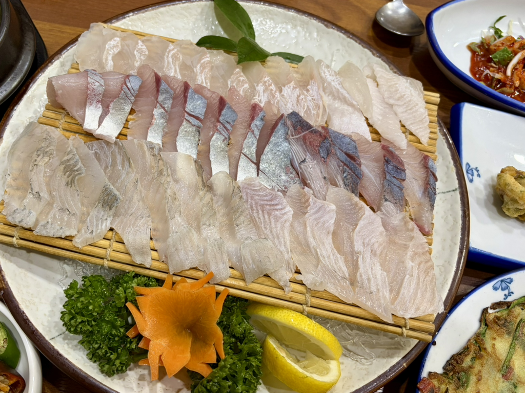 사랑도횟집 사진 3