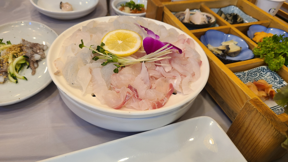 금호횟집 사진 2