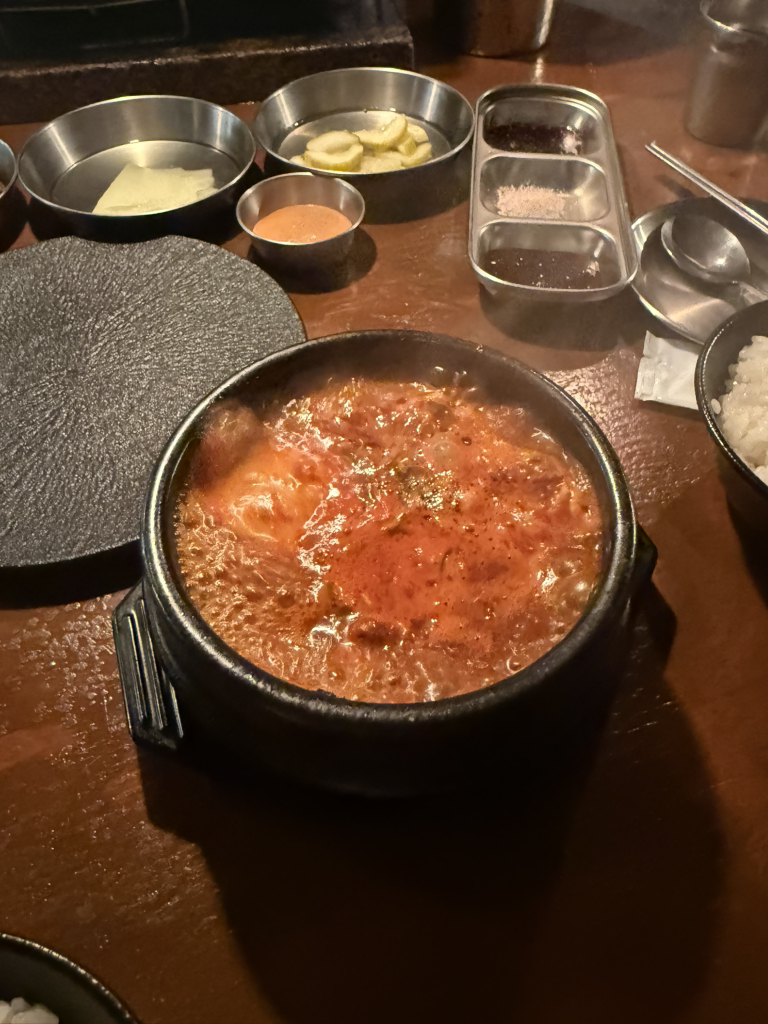 이세계 대표 사진