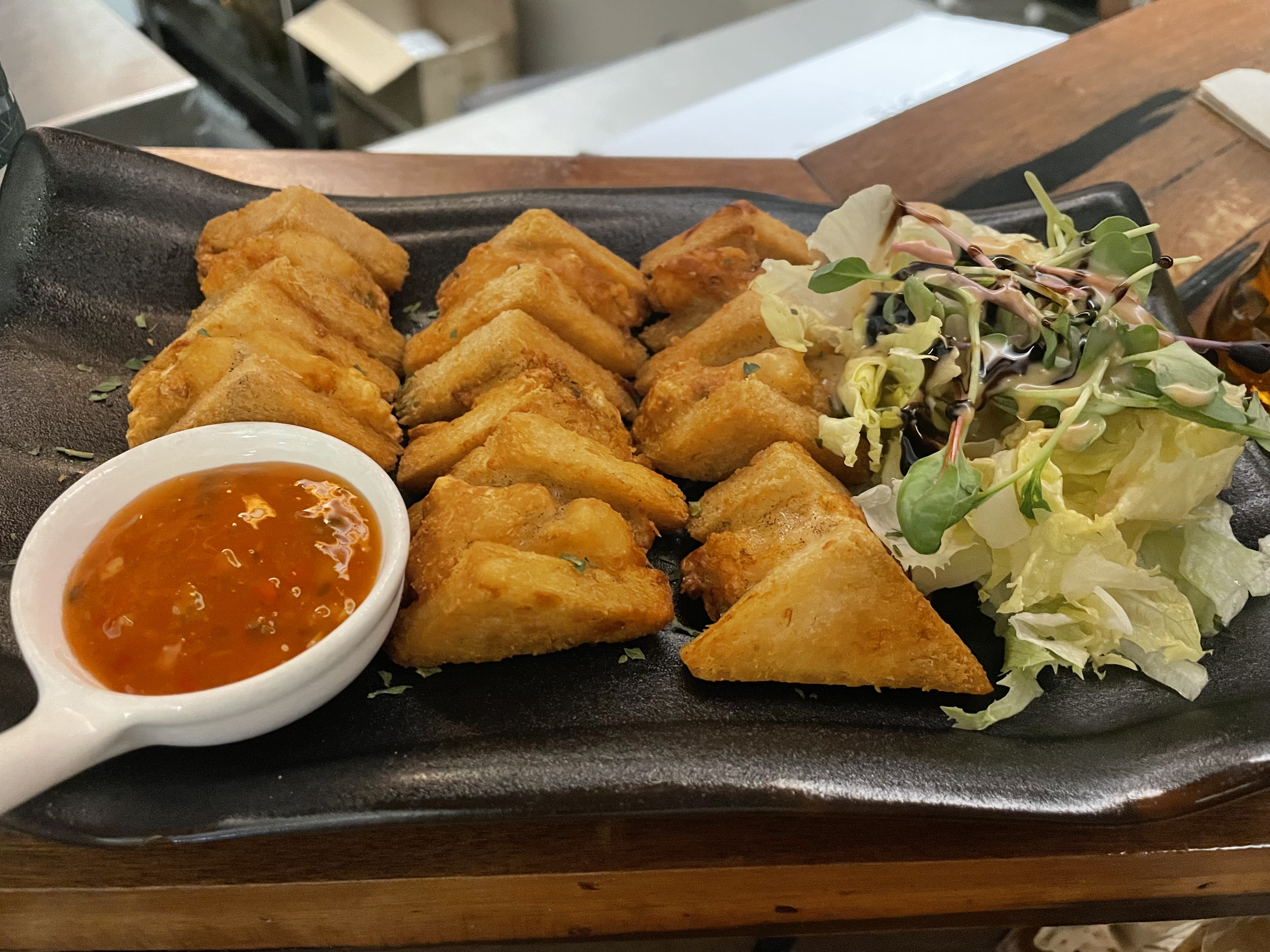 친친 대표 사진