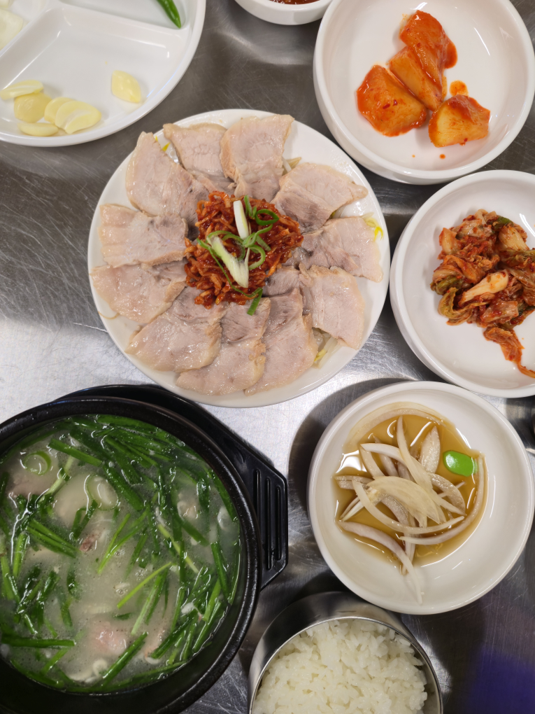 고향진돼지국밥 사진 2