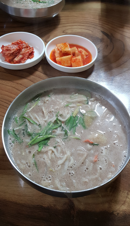 올래칼국수와오리 대표 사진