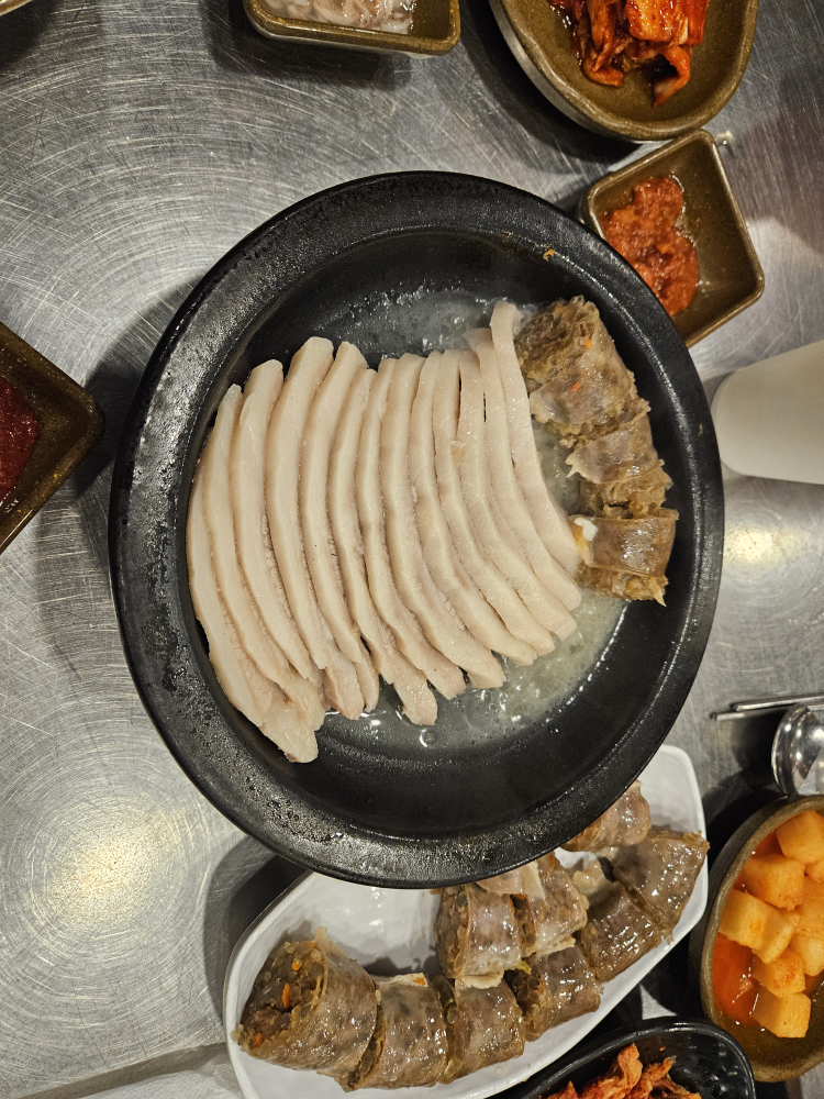 수변최고돼지국밥 민락본점 사진 4