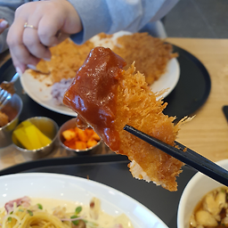 홍익돈까스 거제점 사진 3