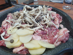 운동장집 대표 사진