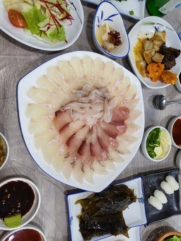 삼천포 횟집 사진 3