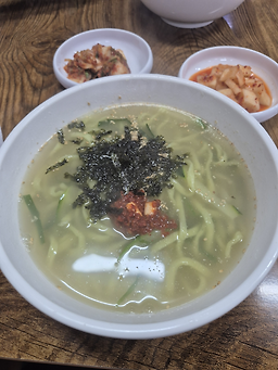 동래밀면 문현점 대표 사진
