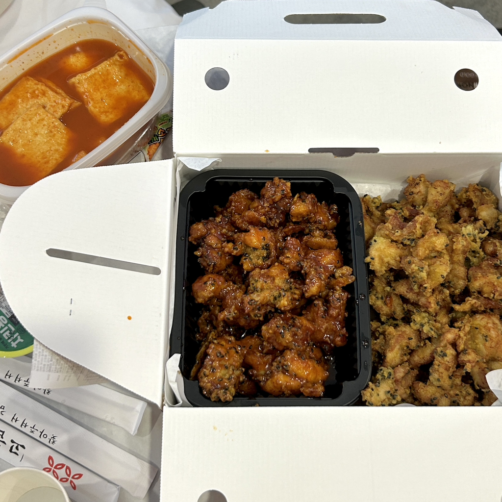 솜리치킨 목포점 사진 2