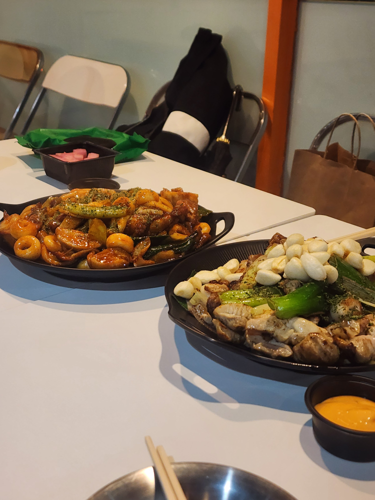 기영이숯불두마리치킨 부산대점 대표 사진