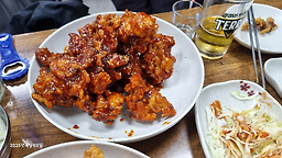 월드양념통닭 사진 6