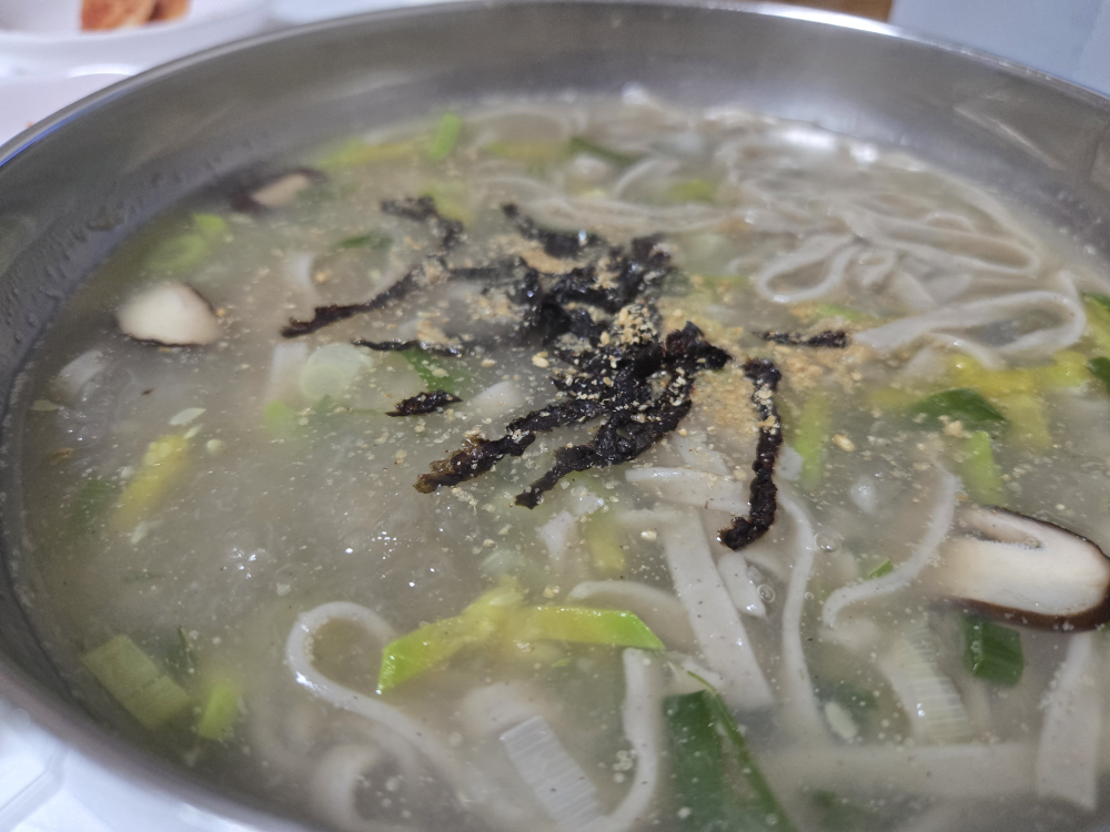 정선이모네식당 콧등치기 사진 5