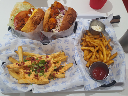 치킨버거클럽 광안점 사진 8