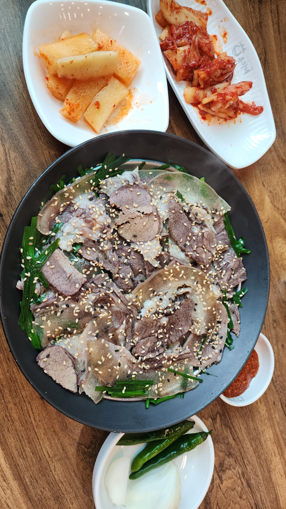 유가네한우곰탕 고흥나로우주점 사진 4