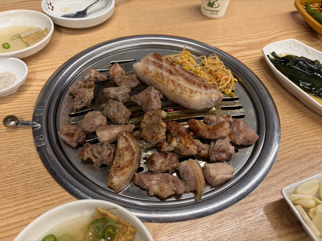팔계 숯불구이 본관 대표 사진