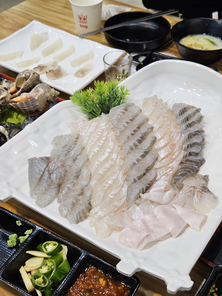 궁터수산 선부점 사진 2
