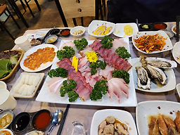 몽돌횟집 사진 2