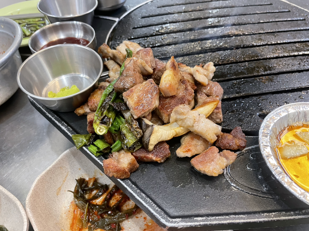 빽돈 샤로수길점 사진 3