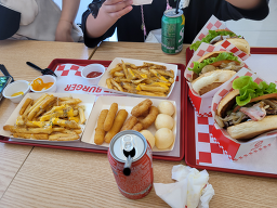 왓더버거 부산하단점 사진 3