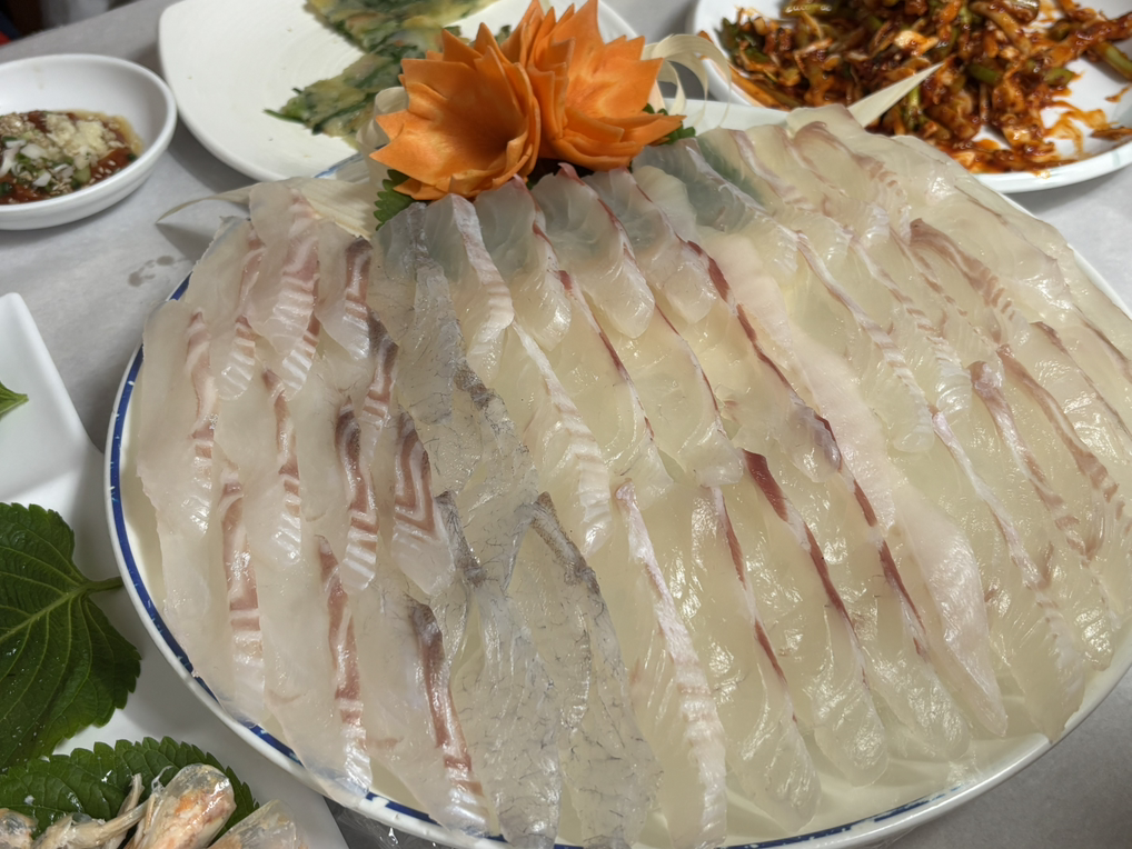 연합횟집 사진 2