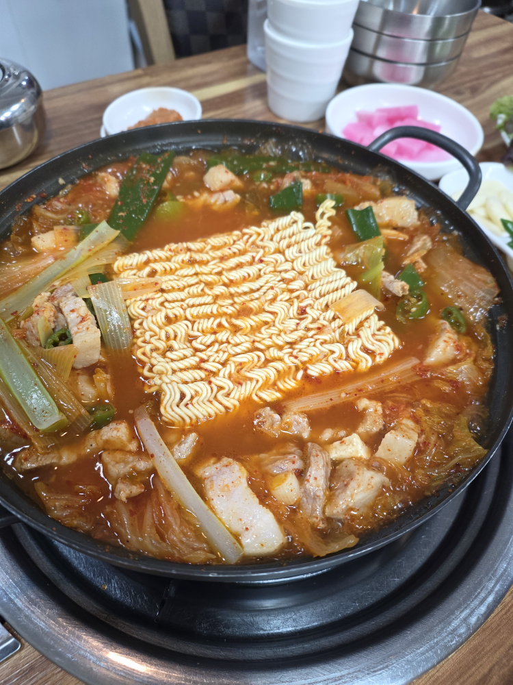 황금김치찌개 대표 사진