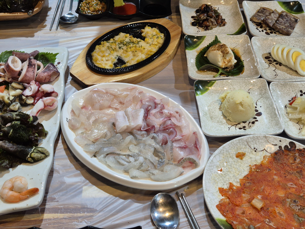 우암횟집 사진 2