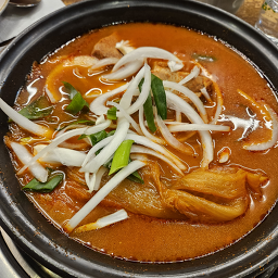 묵은지돼지김치찌개 본점 사진 4