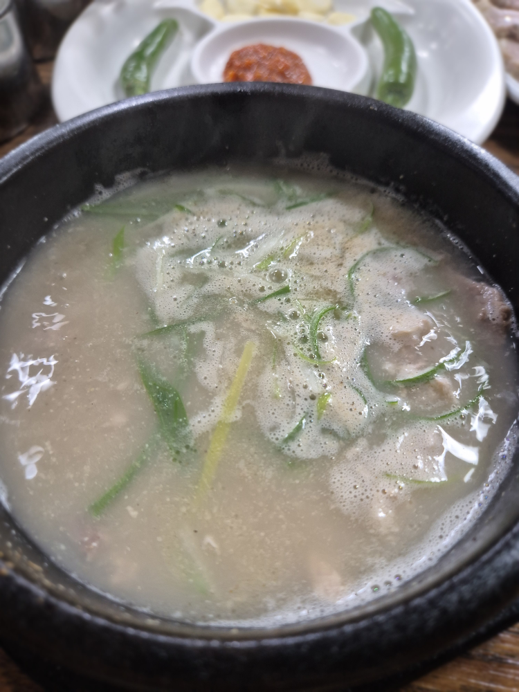 범일돼지국밥 사진 2