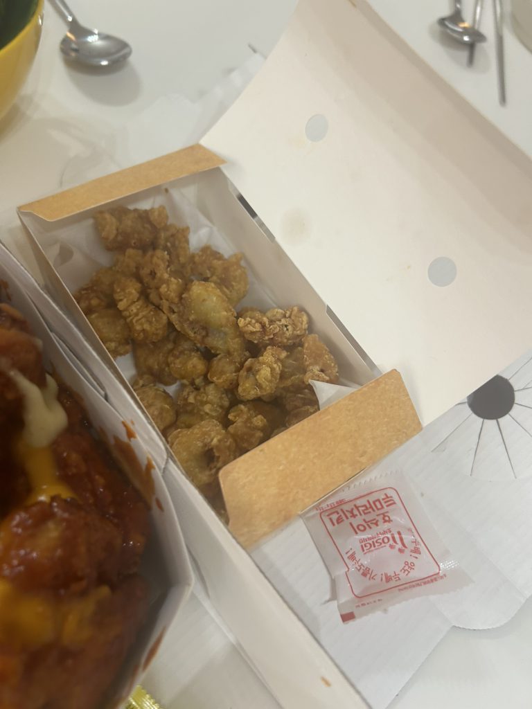호식이두마리치킨 사남점 사진 2
