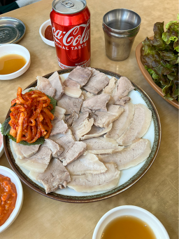 부산돼지국밥 대표 사진