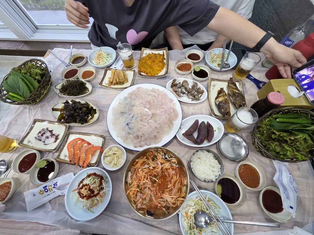 고향횟집 감포나정지점 대표 사진